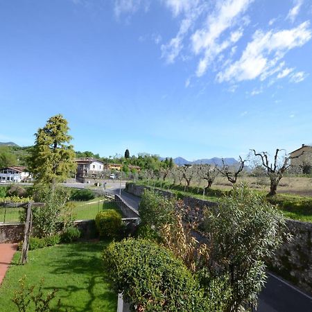 Corte Vezzola Trilocale Tommaso Puegnago del Garda Exterior photo