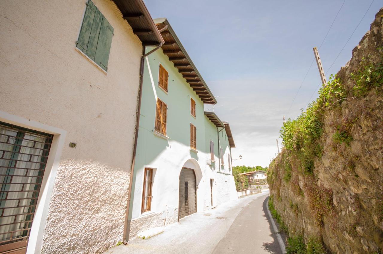 Corte Vezzola Trilocale Tommaso Puegnago del Garda Exterior photo